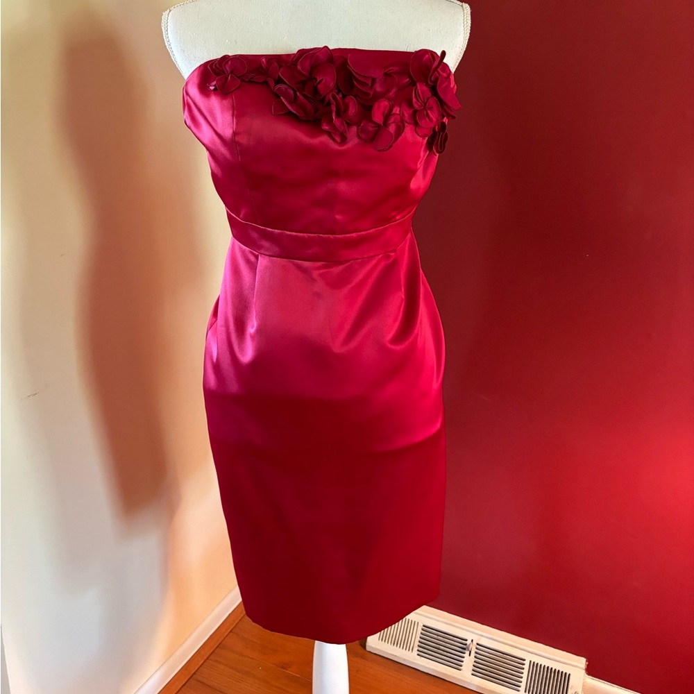 Antonio Melani Red Cocktail Dress with Floral Embellishments